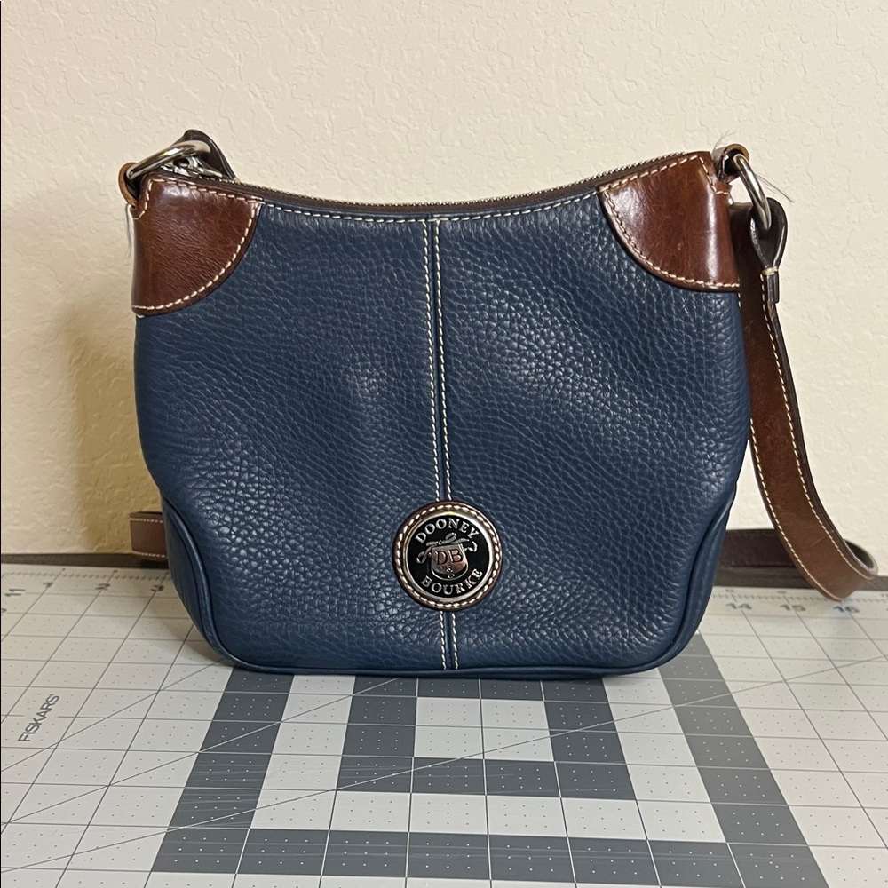 Dooney & Bourke Navy and Brown Crossbody Bag -preloved